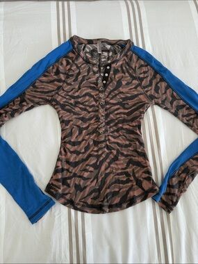 Brown Tiger-Print Fitted Button Up Henley with Stripe Blue Raglan Sleeves